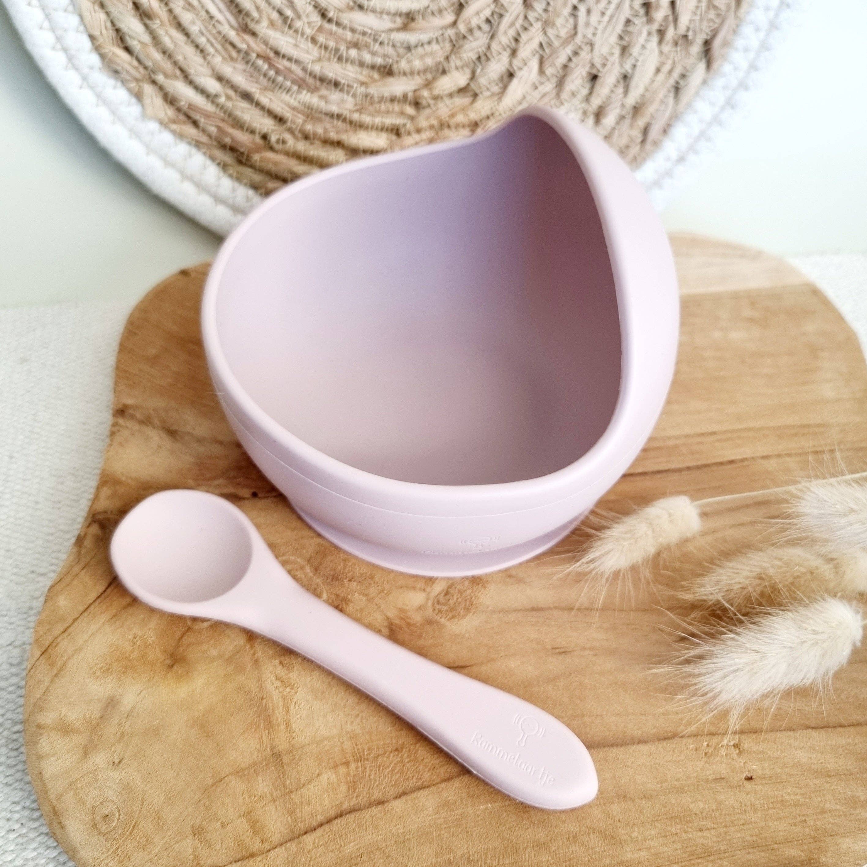 Bol lila doux en silicone avec ventouse et cuillère