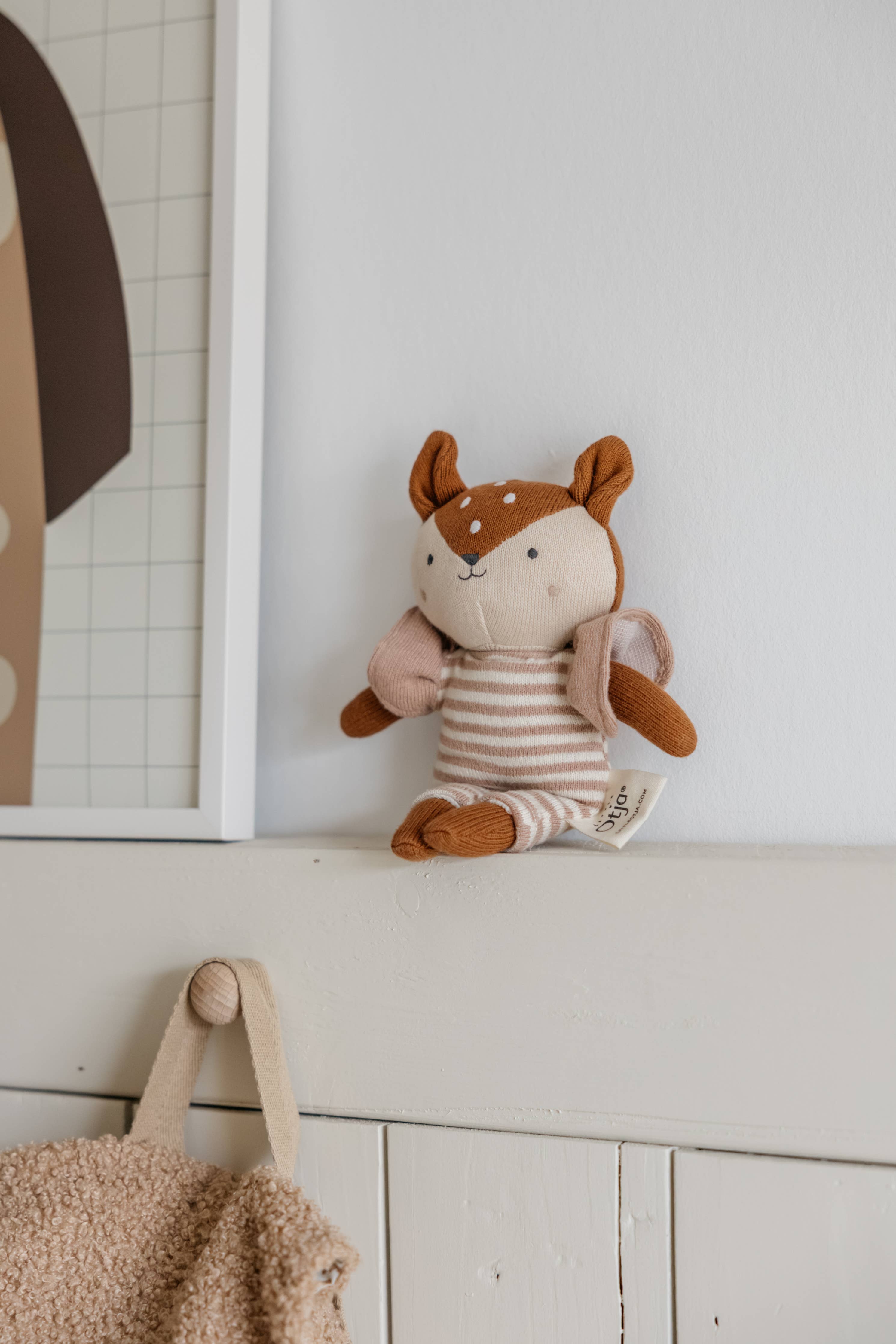 Peluche cerf tricoté