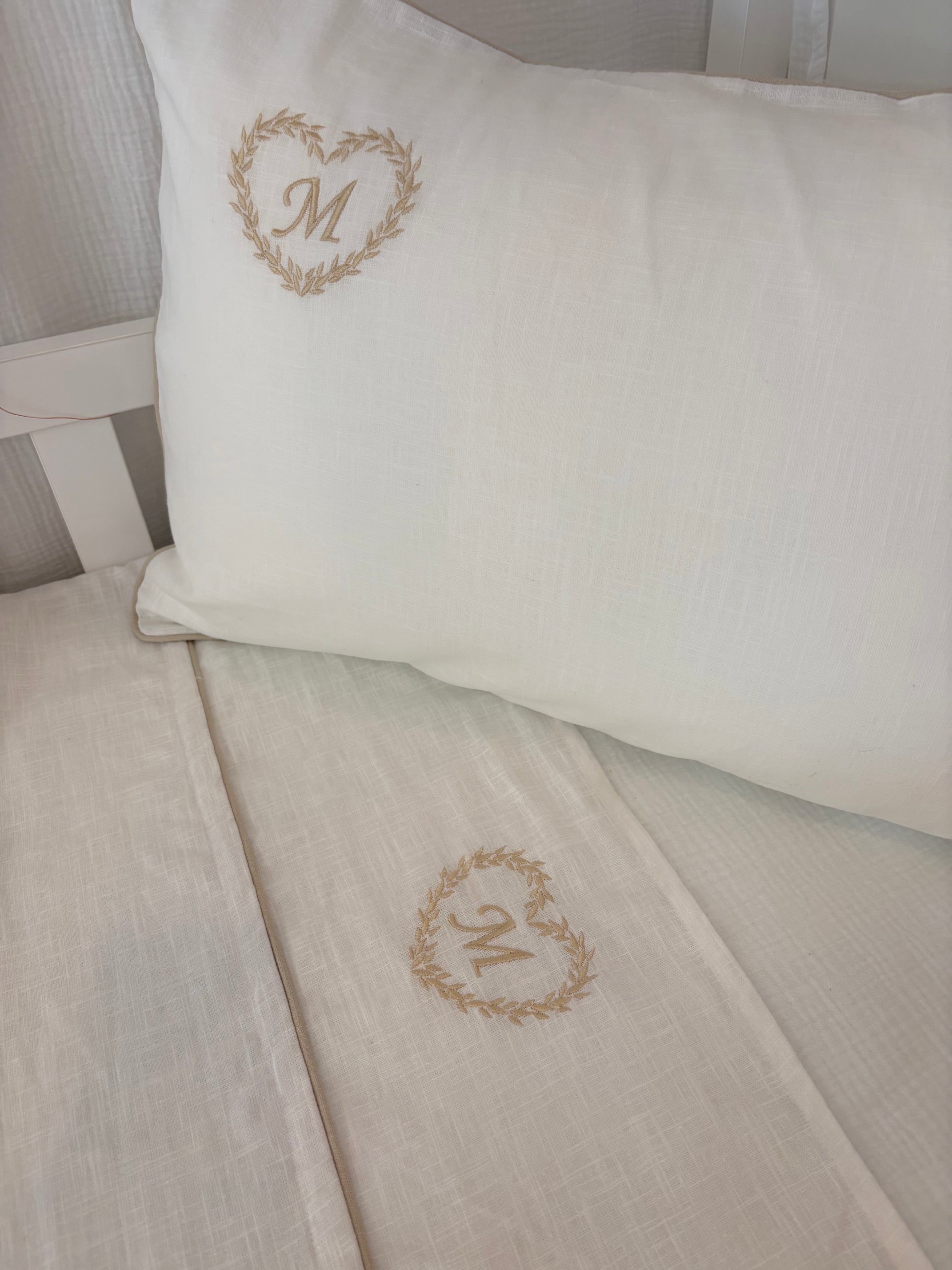 Drap plat brodé personnalisable + taie assortie – Lin & coton