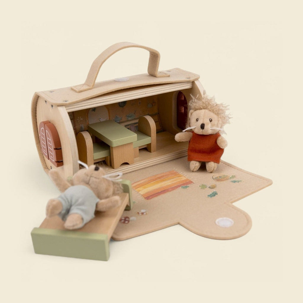 Maison en rondins avec deux figurines – Egmont