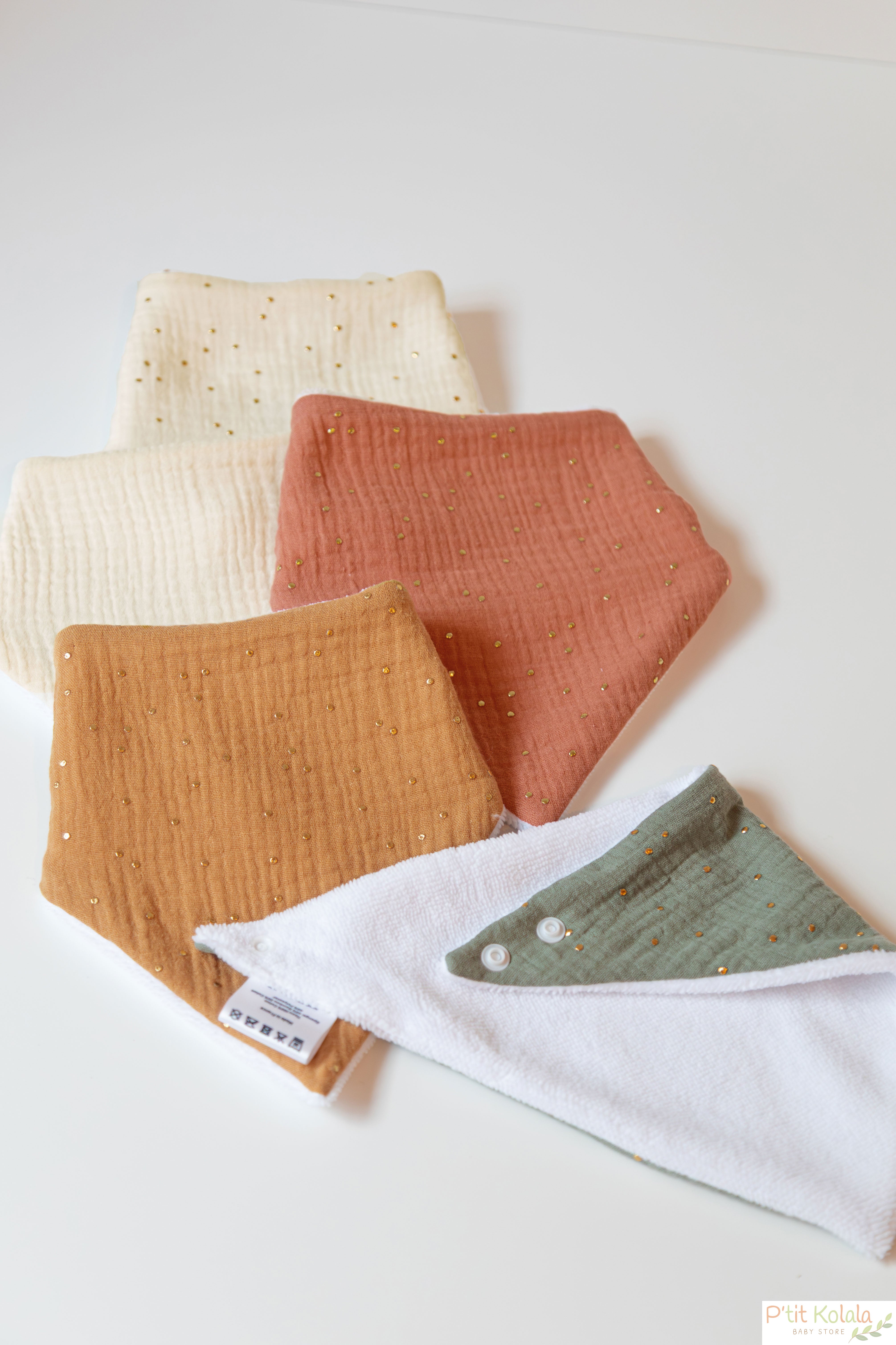 Bavoirs personnalisés motifs et couleur au choix