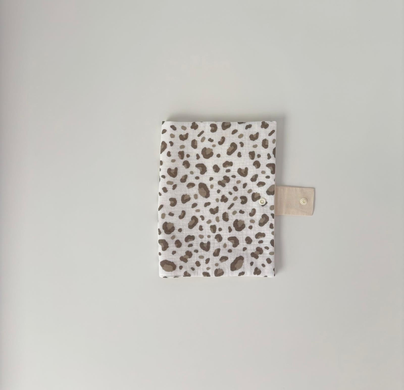 Protège carnet de santé personnalisé Petit Fauve