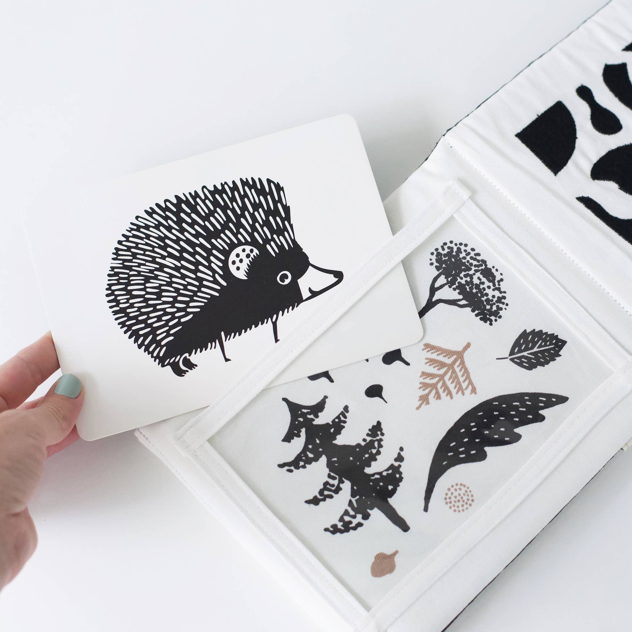 Galerie d’éveil pour bébé avec miroir
