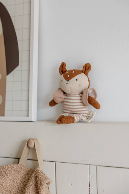 Peluche cerf tricoté