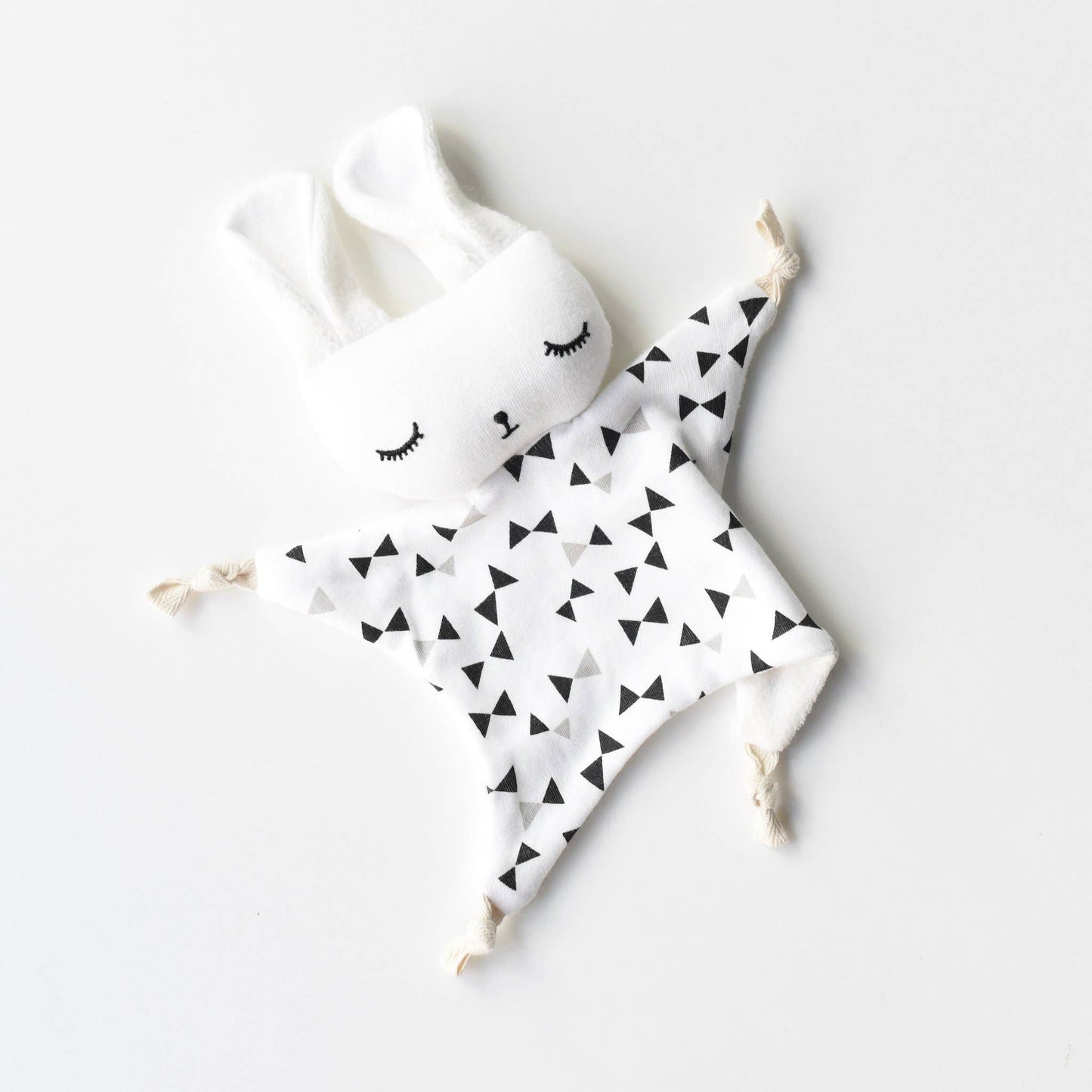 Cuddle Bunny - Nœuds papillon - Doudou en tissu biologique pour bébé