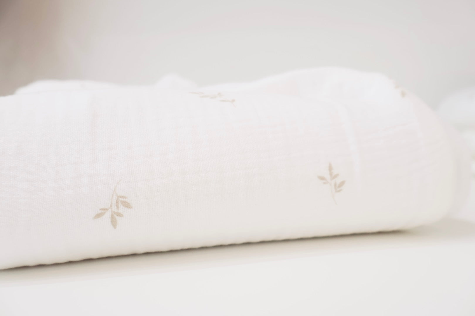 Couverture bébé personnalisée collection Murmure de feuilles Ecru