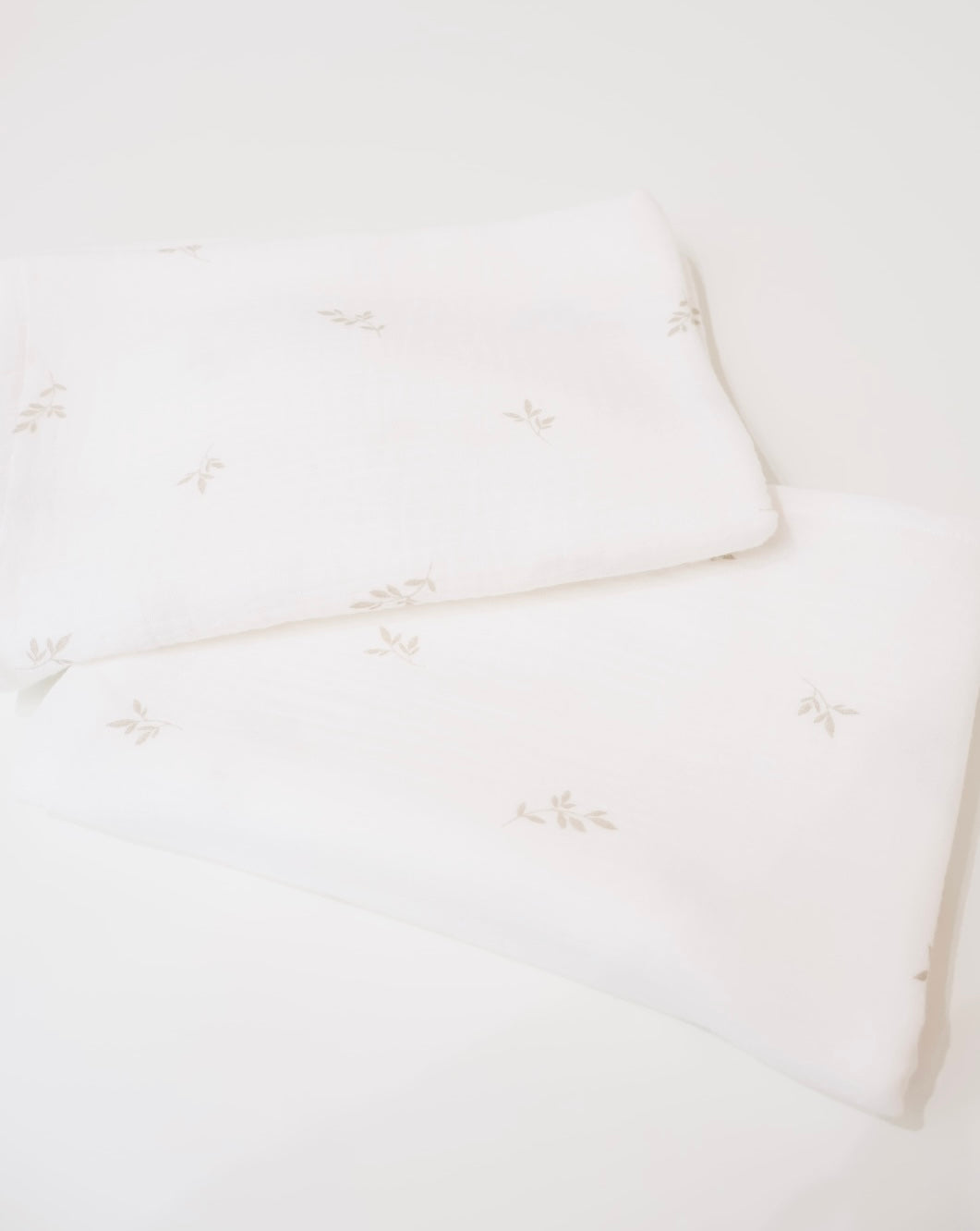 Lange bébé – Murmure de Feuilles Écru