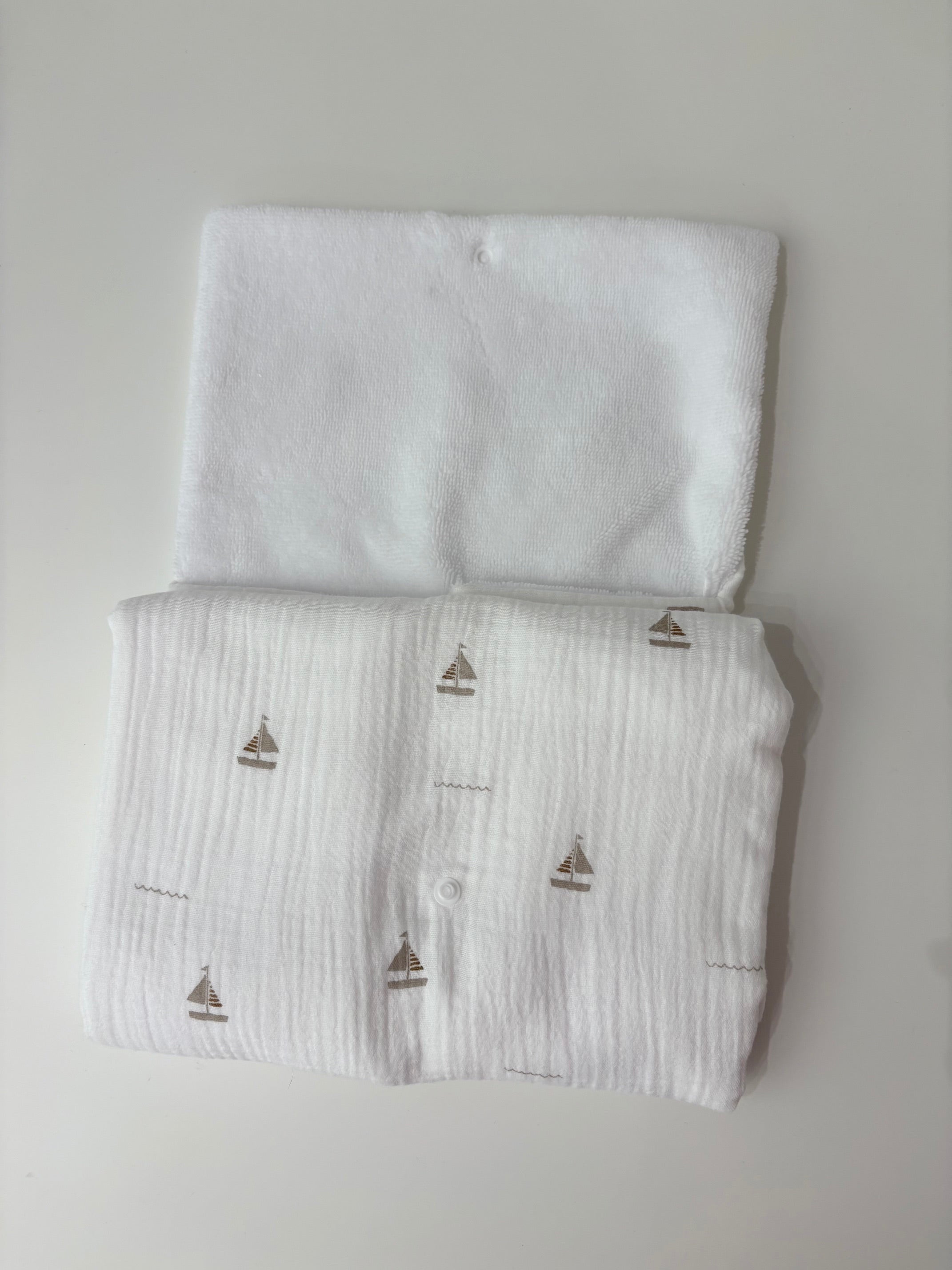 Matelas à langer nomade motifs et couleurs au choix