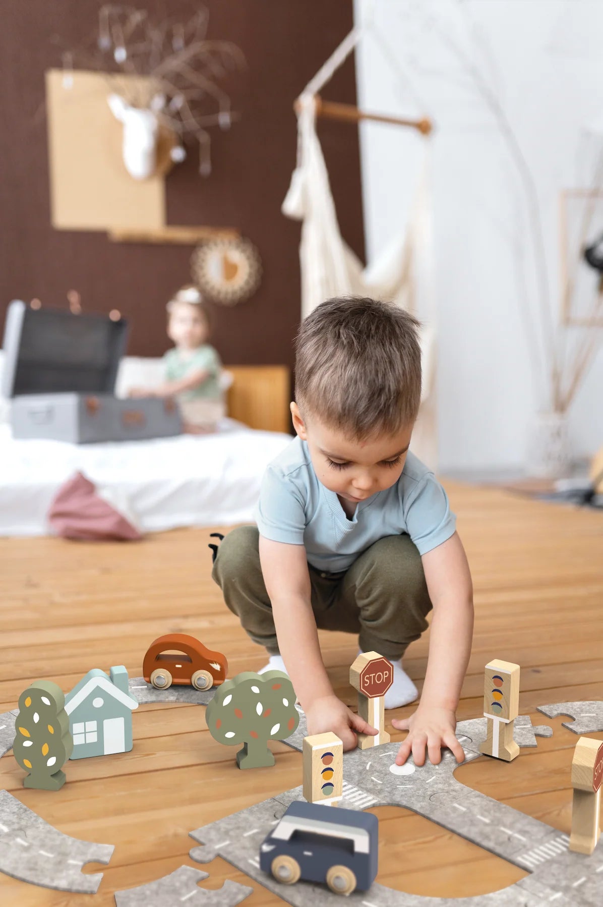 Puzzle circuit de voitures en feutrine